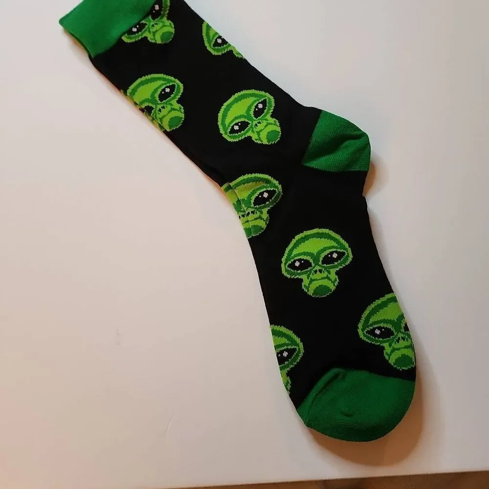 Cansok Black and Green Alien Socks Adult Size